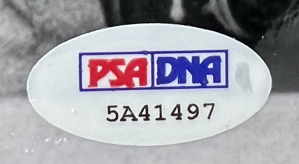 Muhammad Ali Cassius Clay Signed 16x20 Photo PSA DNA ITP 5A41497 Blue - Image 4 of 4