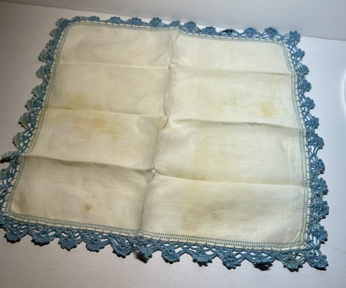 LOT VINTAGE 5 LADIES LINEN HANDKERCHIEFS & CROCHETED/TATTED EDGES - Picture 12 of 15