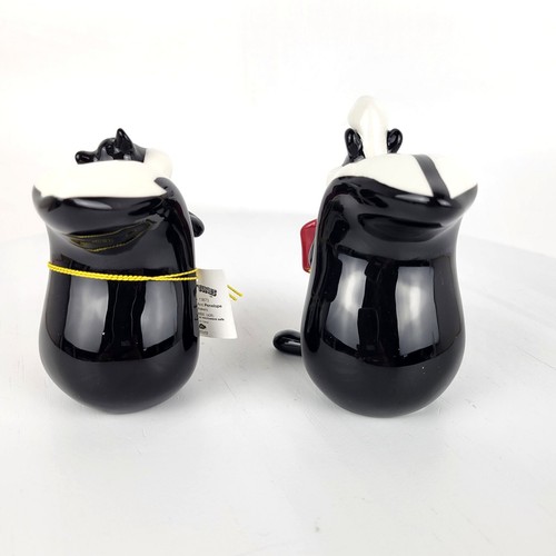 Pepe Le Pew Penelope Skunk Magnetic Salt & Pepper Shakers Looney Tunes Warner Br - Picture 9 of 14