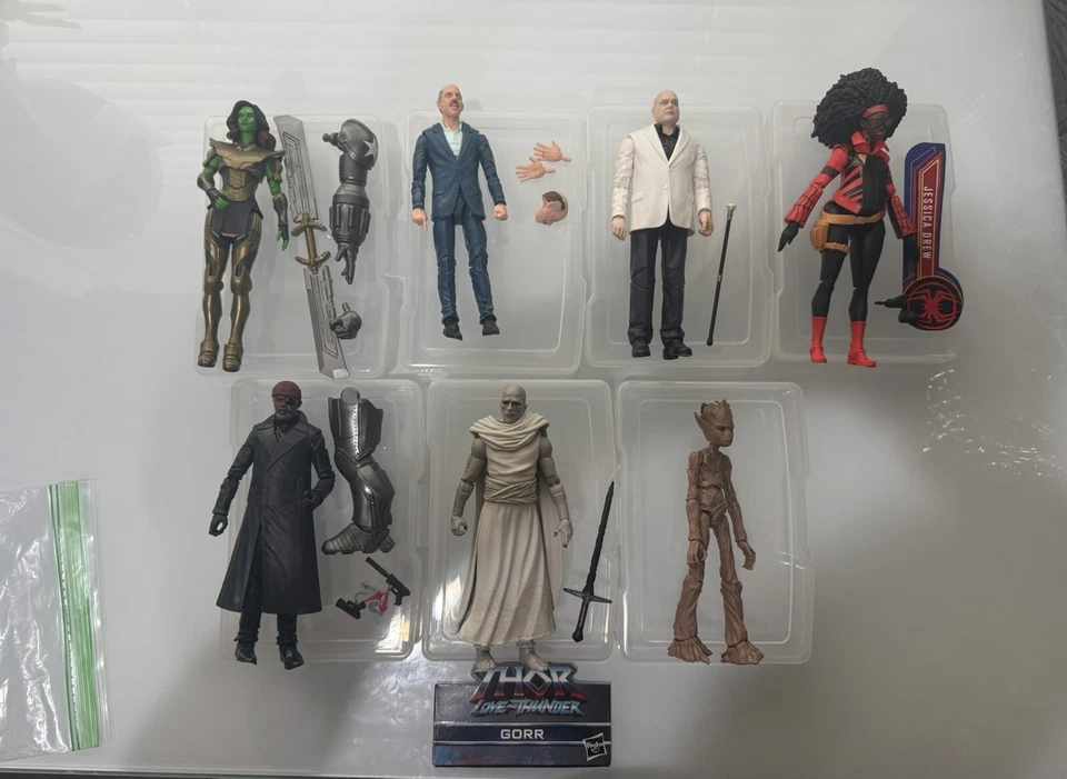 Lote de 12 figuras de acción surtidas de 6" de Marvel Legends Iron Man Black Widow Foto 3 de 4