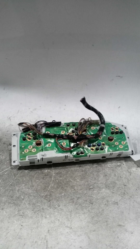 1999 Isuzu Amigo Speedometer Gauge Green OEM 8971359182 6 Month Warranty - Image 3 of 4