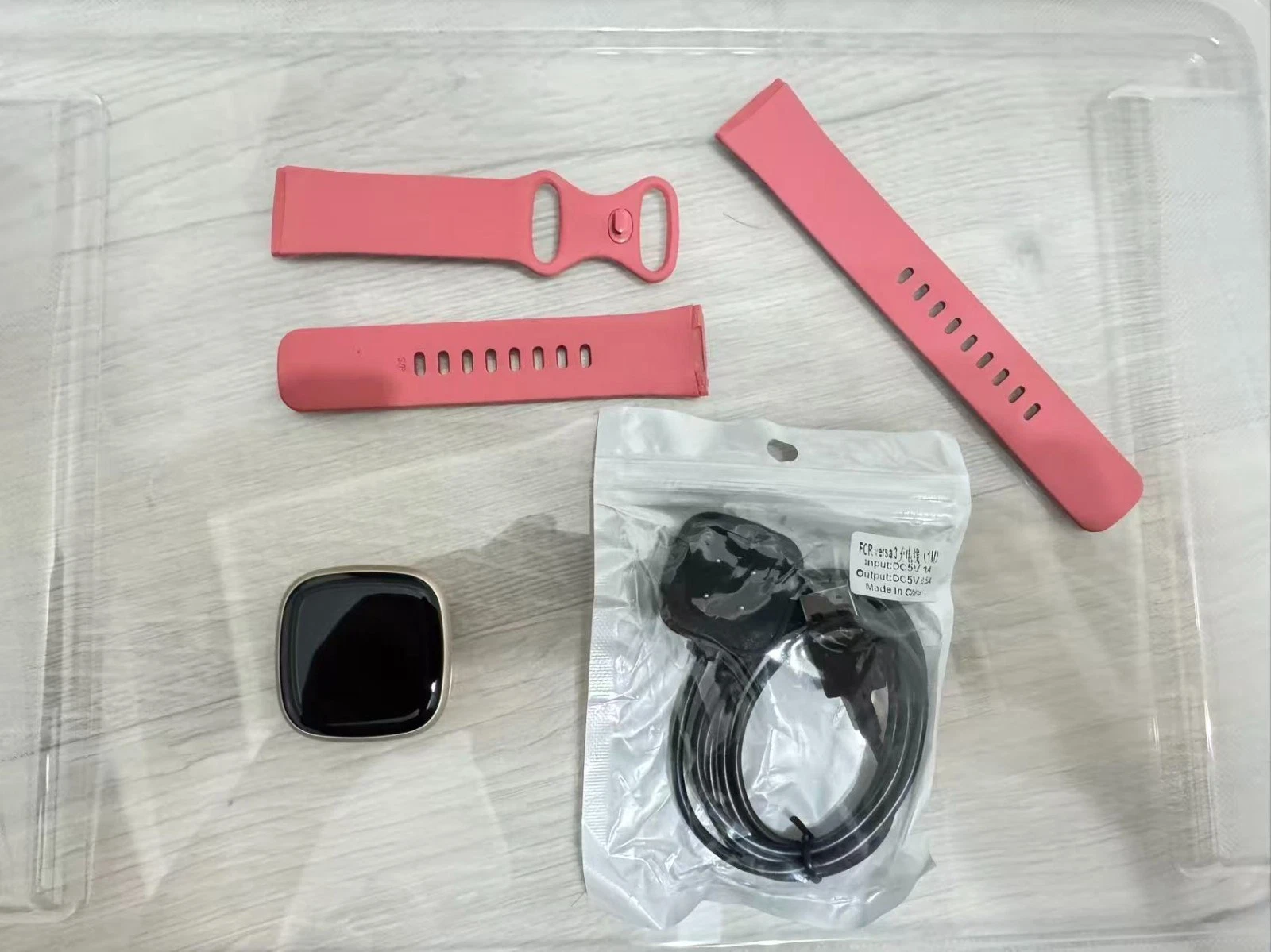 [TESTED] Fitbit Versa 3 - Data Cleared - GOLD [Grade A]