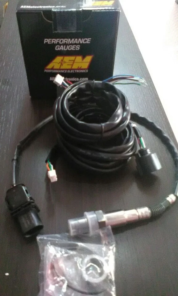 NEW AЕM X-Series Wideband UEGO AFR Sensor Controller Gauge # 30-0300 LSU 4.9 - Image 3 of 4