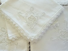7 ANTIQUE LINEN NAPKINS w LACE EDGE, CUTWORK & EMBROIDERED FLOWER CORNERS 16x16