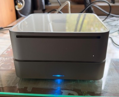 Apple Mac Mini 2,1 (OS X Lion, 2GB, 160GB) + 640GB FireWire Dockingstation Set