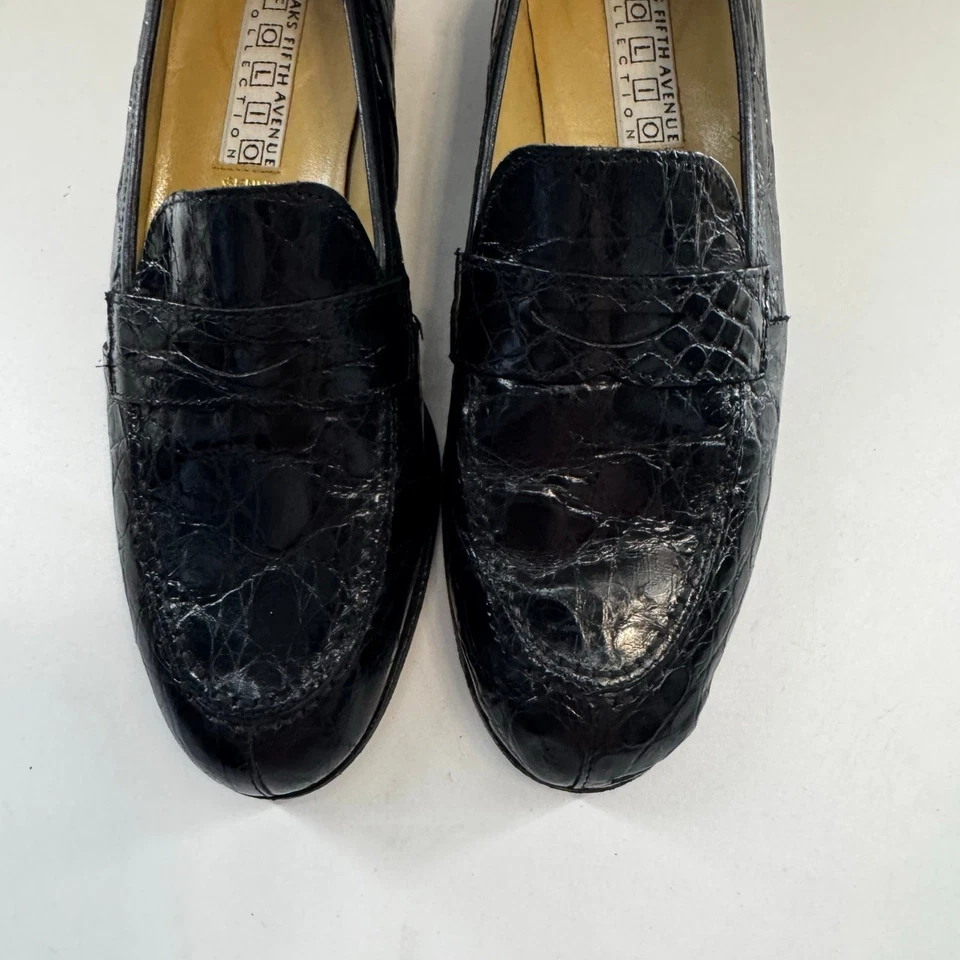 Vintage Womens Saks Fifth Avenue Folio Black Genuine Crocodile Loafer, Sz. 6.5M - Image 2 of 4