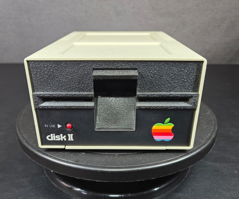 Apple Disk II A2M0003 Vintage Computer 5.25 Floppy Disk Drive - Untested