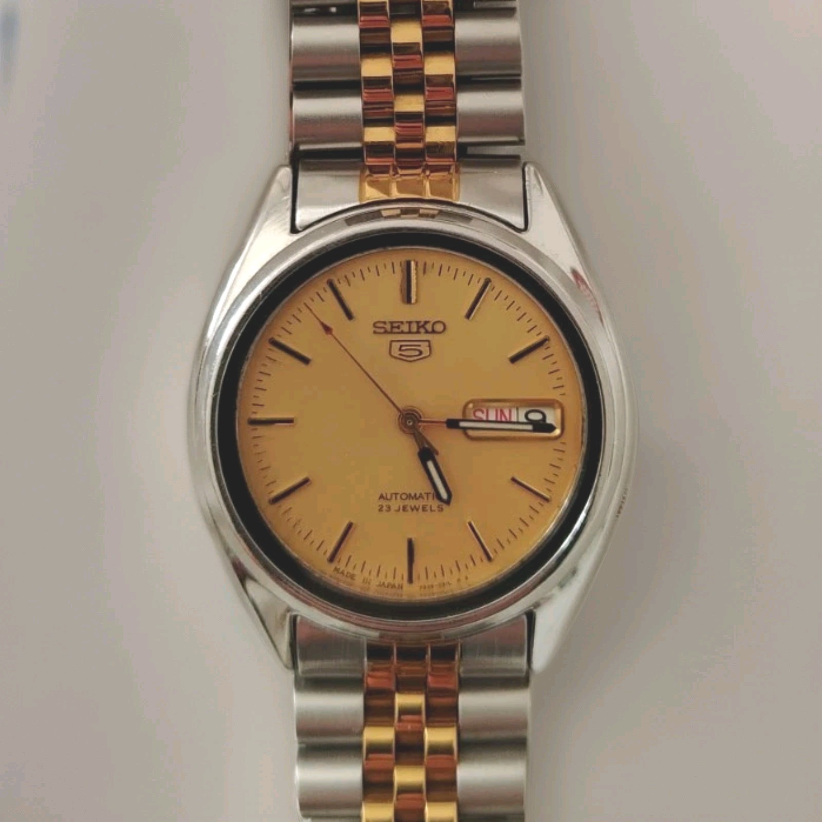 Seiko 5 Gold Dial SNXS81 Vintage - Arabic Date - American Psyco - Jubilee