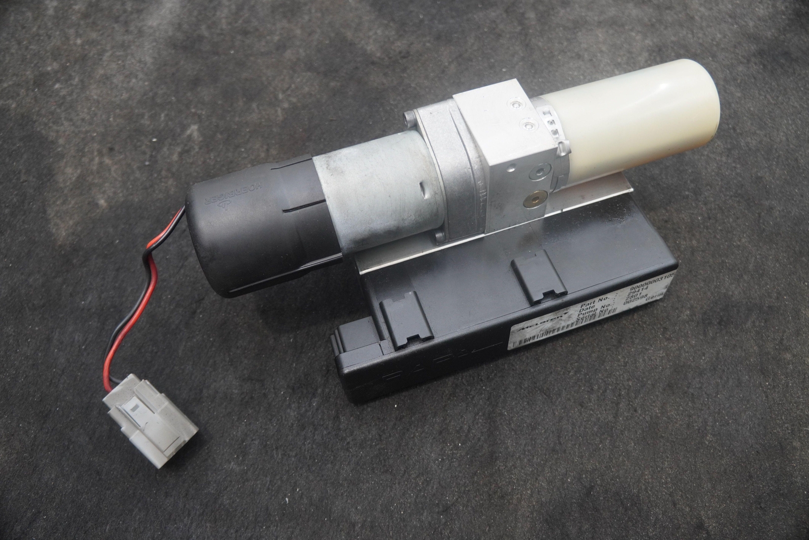Convertible Roof Top Hydraulic Lift Pump Motor 9000000310506 McLaren 650S Spider