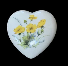VTG Heart Trinket Box Buttercup Yellow Flowers The Tuscany Collection