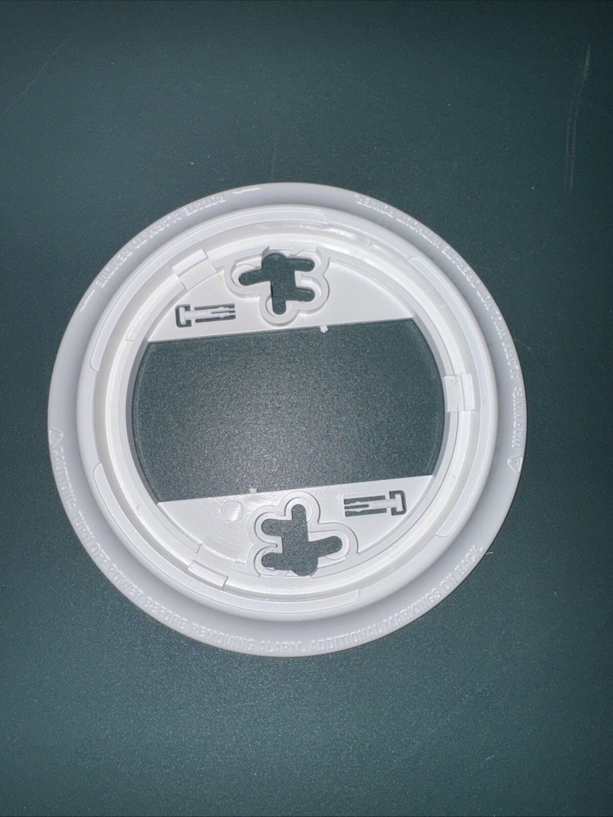 First Alert Hardwired Smoke Alarm and carbon Monoxide Detector - White (9120B)