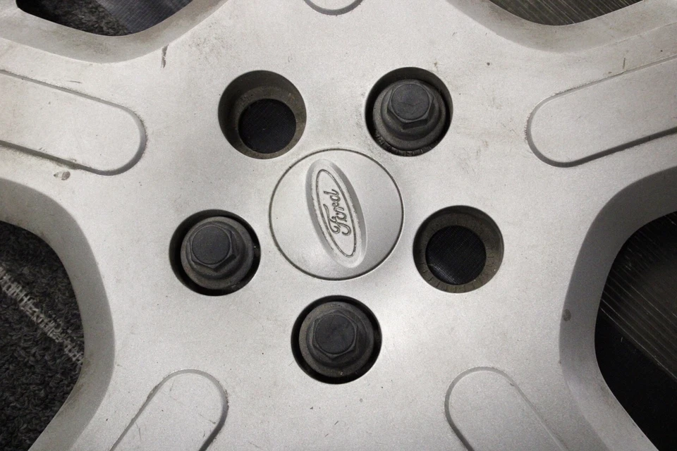 2004 2005 2006 2007 FORD FREESTYLE OEM WHEEL COVER HUB CAP 16" 7039 5F231130AA 2 - Изображение 4 из 4