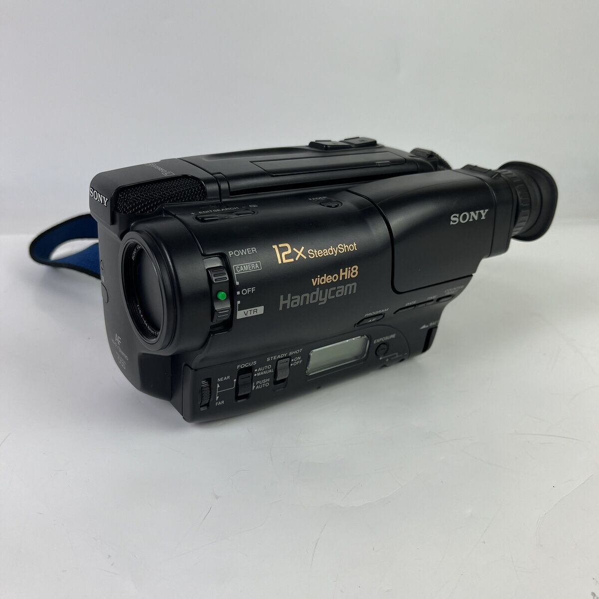 Sony Video Hi-8 Handycam CCD-TR400 Camcorder As Is NO POWER Sony Video Hi-8 Handycam CCD-TR400 Camcorder As Is NO POWER