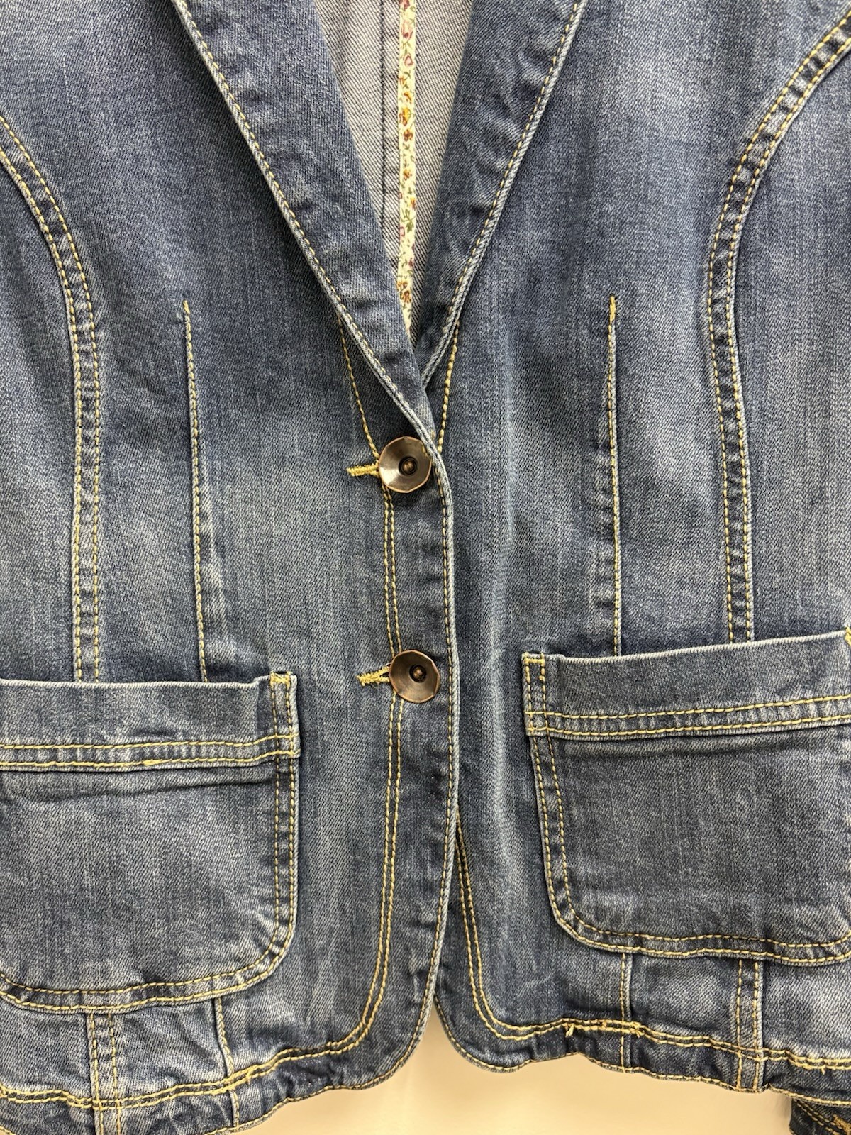 KENAR Button Front Pockets Collared Stretch Denim… - image 4