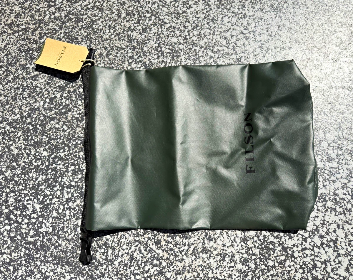 Filson Men’s Green Waterproof Zip Nylon Dopp Kit Travel Pouch Bag