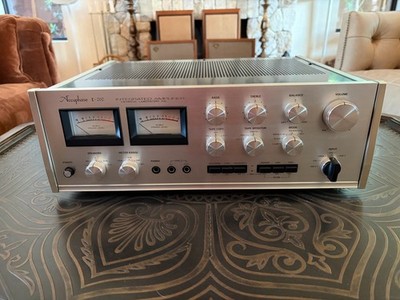 Accuphase E-202 - Serviced and Cleaned
