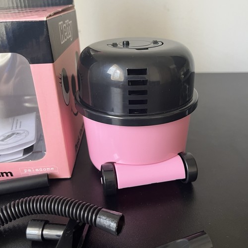 Genuine Hetty Henry Hoover Pink Mini Desk Vacuum Novelty Pink - Tested & Working - Picture 3 of 6