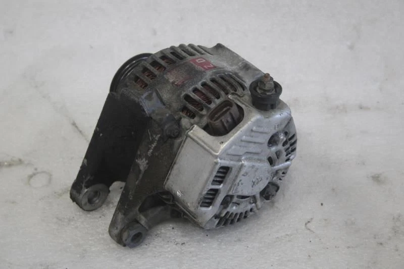 Toyota Celica GT 2001 alternador automático A/T 27060-22040 Foto 2 de 4