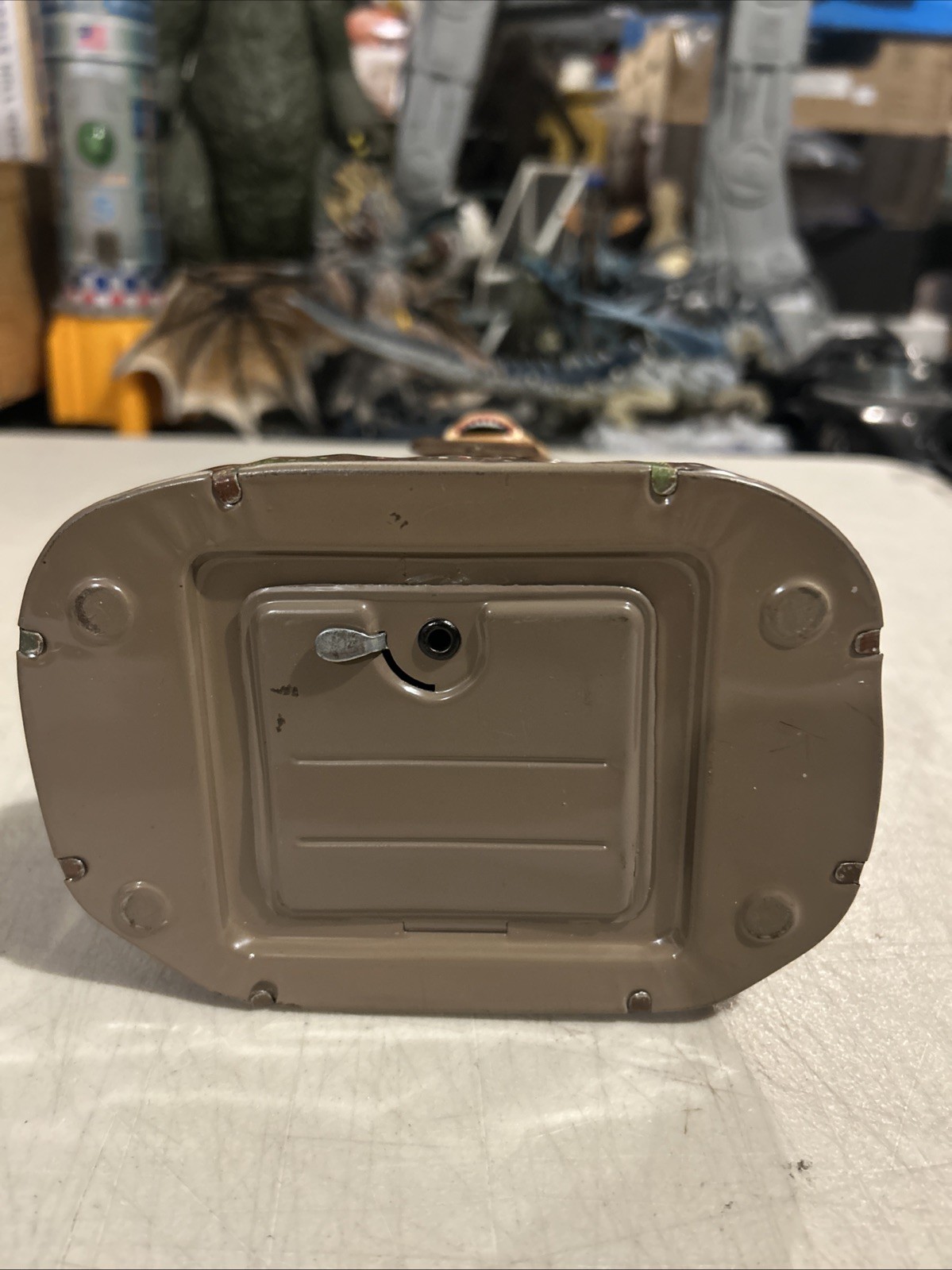 Vintage Modern Toys Battery Operated Tin Toy  Shooting Target Gorilla Broken