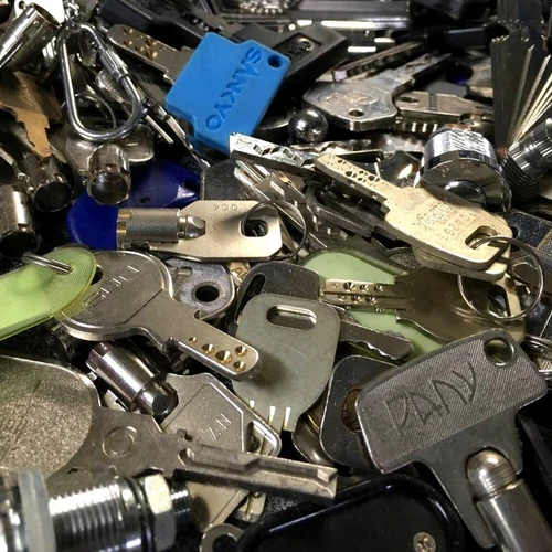 eBay seller listing photograph: Nishijin R001 Machine Key