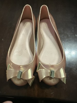 Melissa Sweet Girls' Mel Dreamed Flats Shoes Gold Jelly with Gold Bow, Size 1