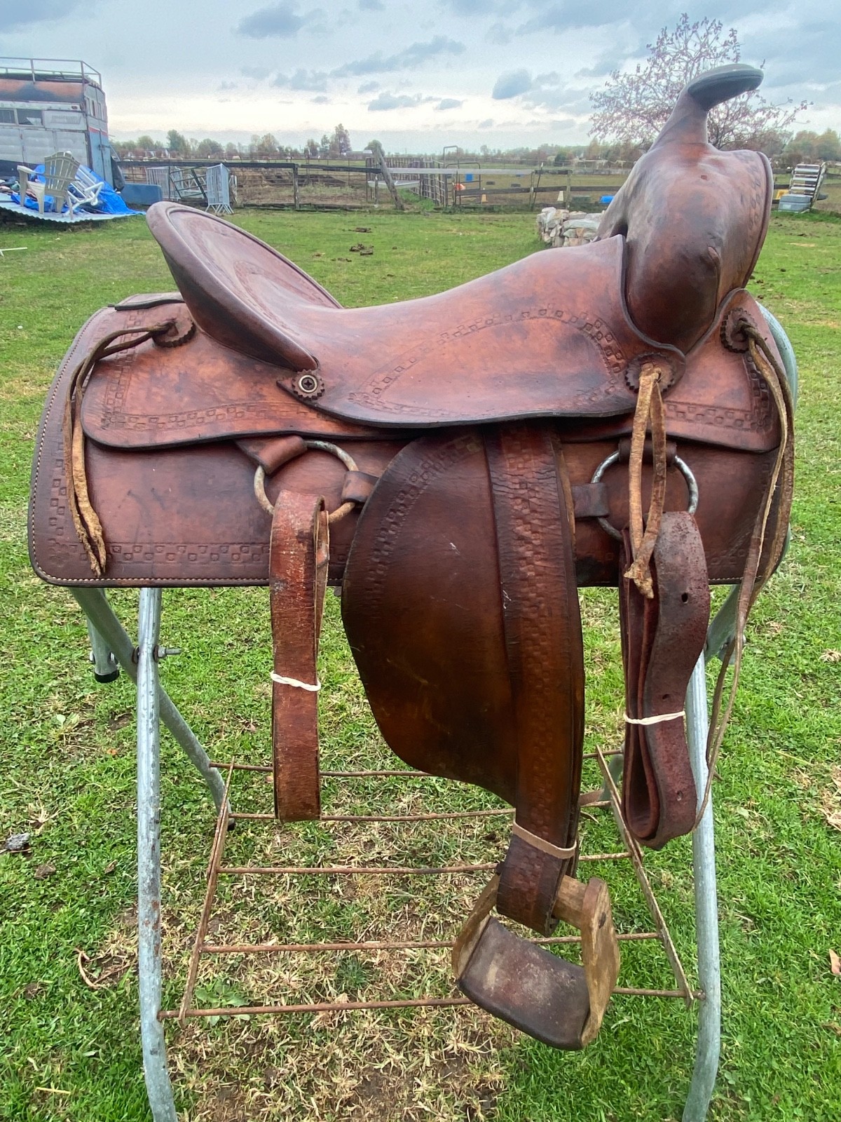 Antique/Vintage 15"border tooled Western  slick seat saddle