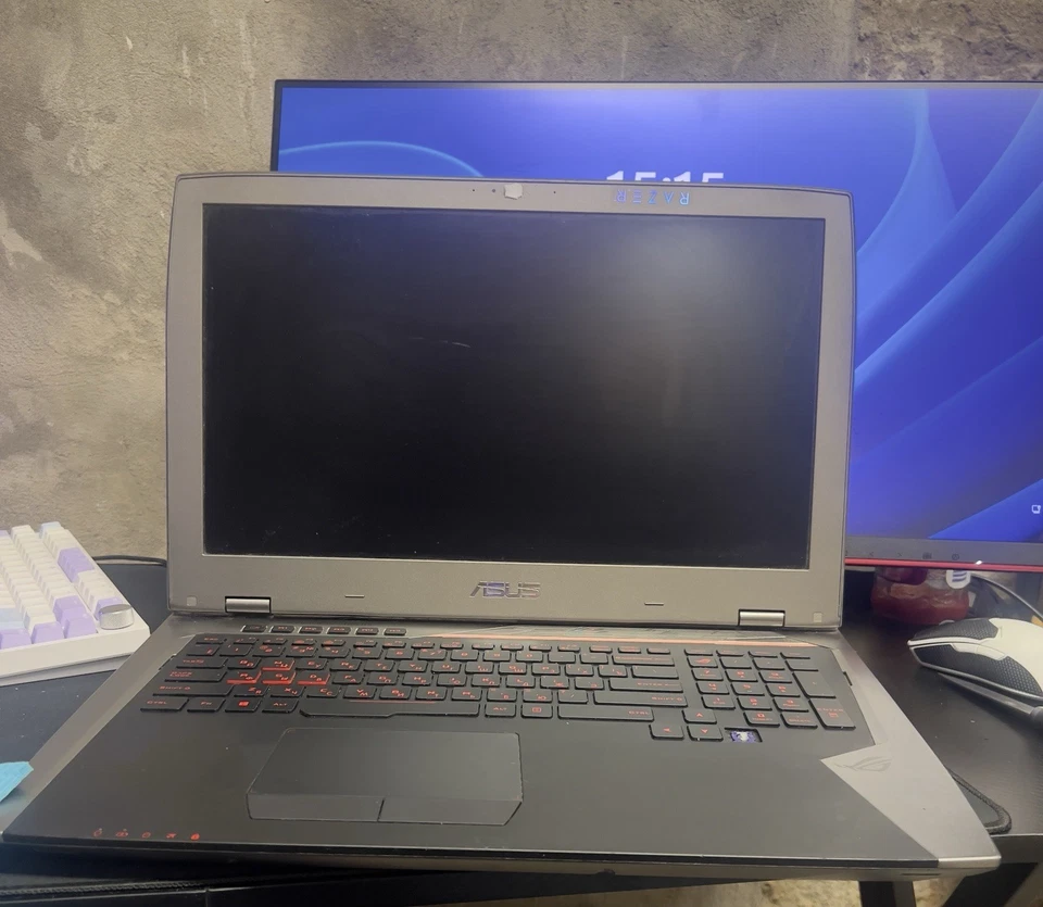 Laptop ASUS ROG G701VIK Intel Core I7 GeForce GTX 1080 8GB 477GB SSD Windows 10 - Bild 4 von 4