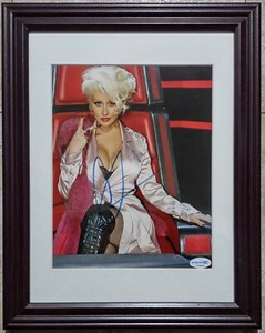 Christina Aguilera 直筆サイン　サイン入り ポスター　写真 Christina Aguilera Signed Framed 18x24 Photo Set | eBay
