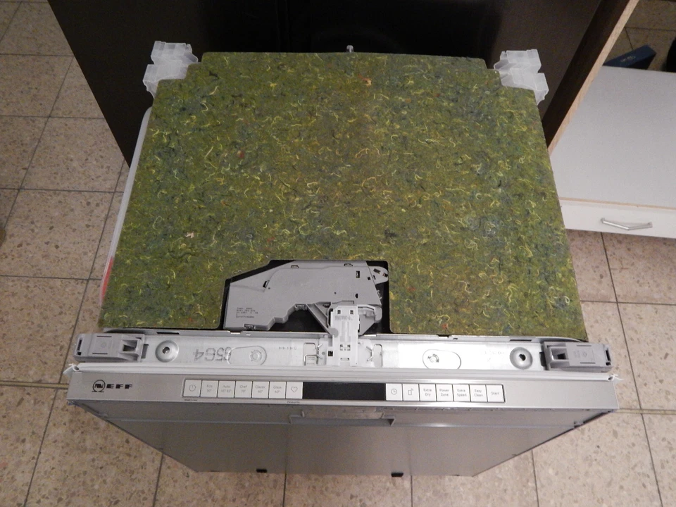 NEFF vollintegrierbarer Geschirrspüler N 50, S155ECX11E, 13 Maßgedecke Edelstahl - Bild 2 von 4