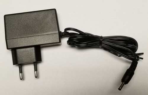 EU Wall Plug with USA Adapter 1.3mm x 3.5mm 5V / 2A for Mag520,Mag540,MAG544w3 - Picture 2 of 6