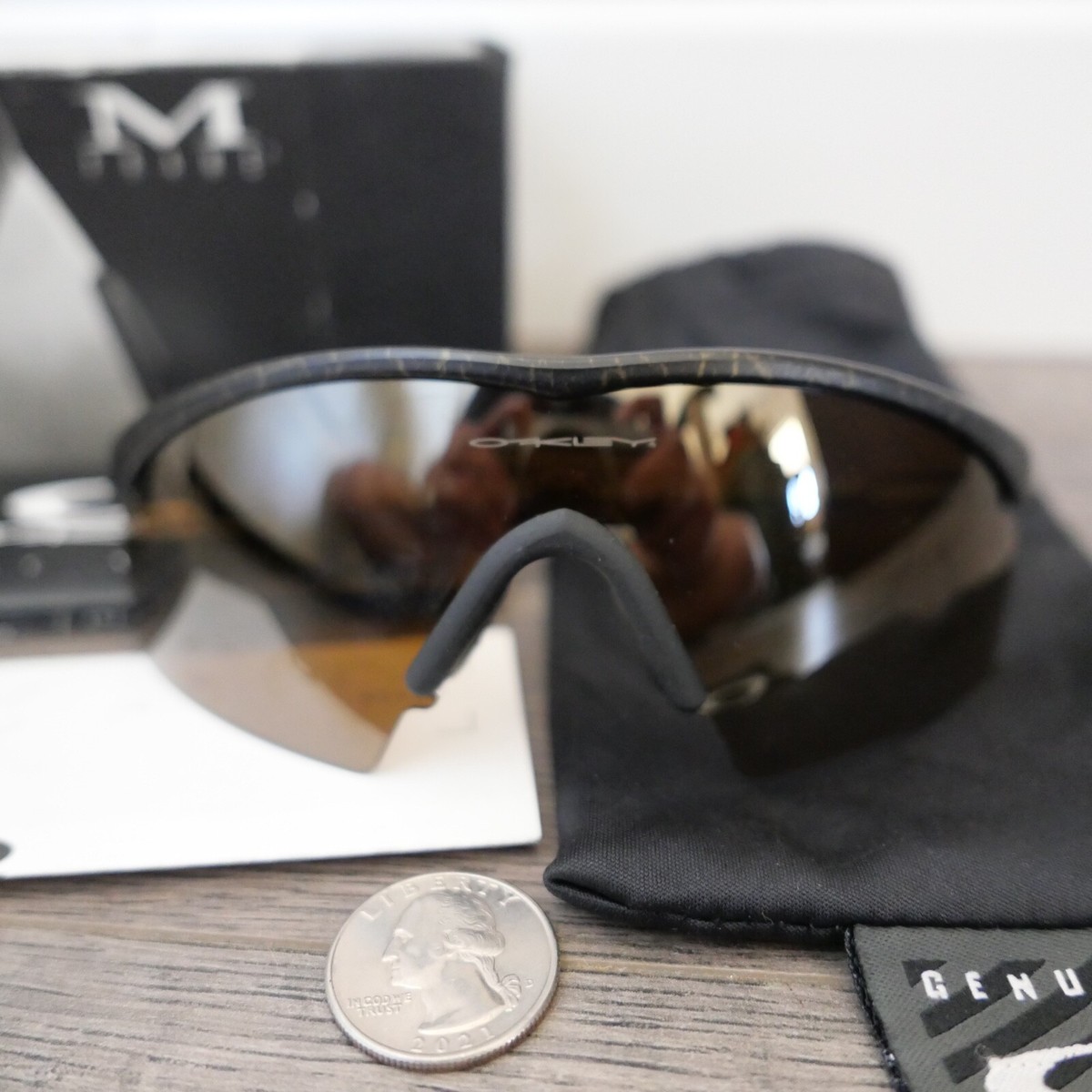 レア Oakley M フレームゴールド✕サングラス ブラック＆ゴールド迷彩 レア Oakley M フレームゴールド✕サングラス ブラック＆ゴールド迷彩