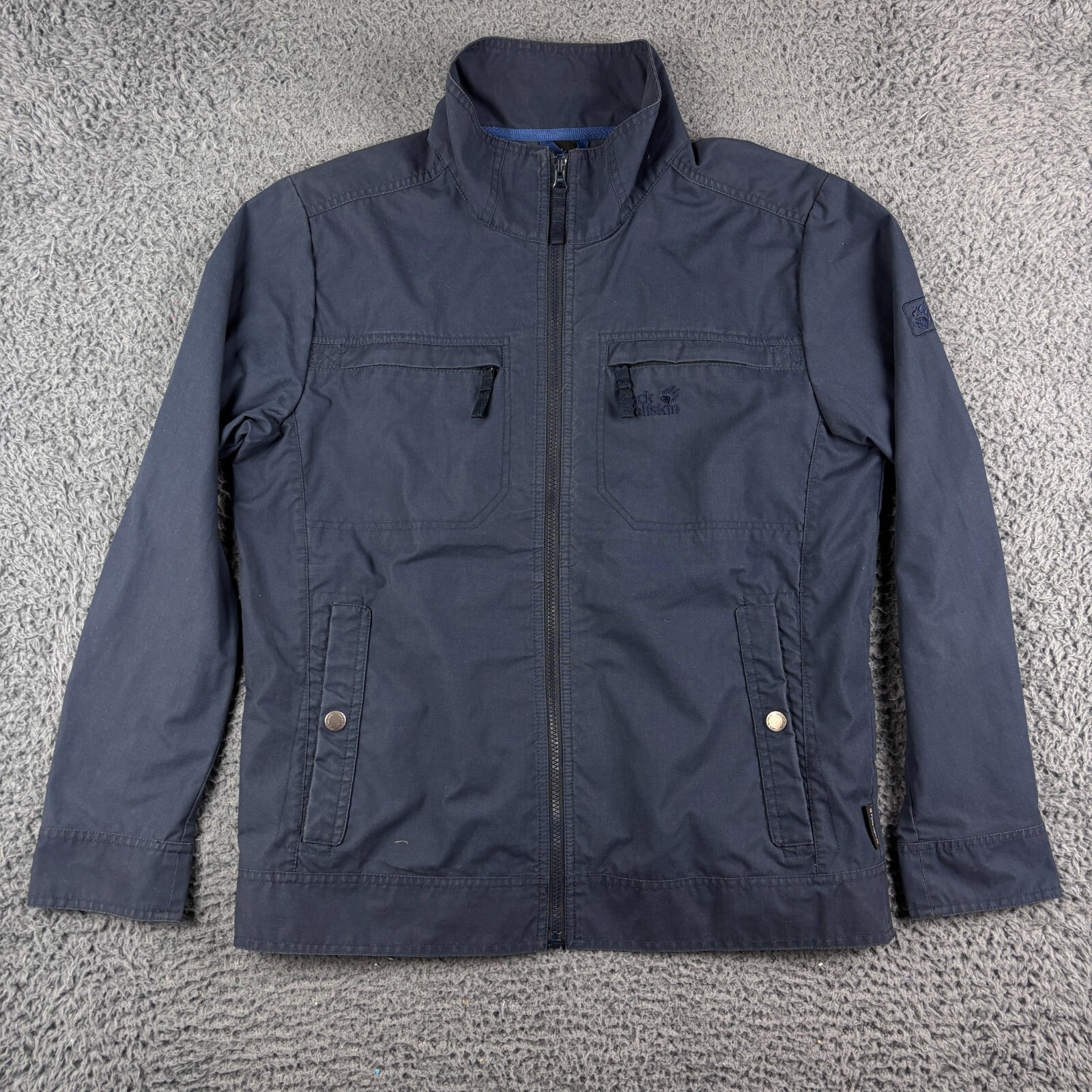 Jack Wolfskin Mens Medium Navy Blue Raincoat with Utility Pockets for Outdoor Adventures