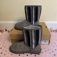 New Women's Uggs gray sparkle ankle book with sequins size 5 175
