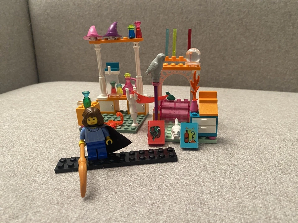 LEGO Harry Potter 4723 Diagon Alley Shops, Foto 1 von 5