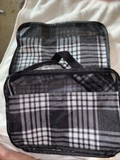 Lot If 2 31 Bags