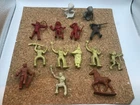 14 MARX VINTAGE 60 MM INDIANS /WESTERN RUBBER PLASTIC RARE  . !!!