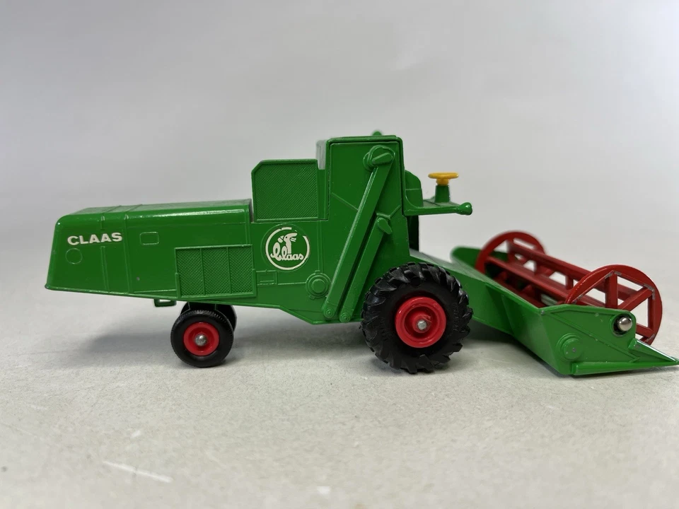 Matchbox King Size K9 Claas Combine Harvester Made In England - Image 3 of 4