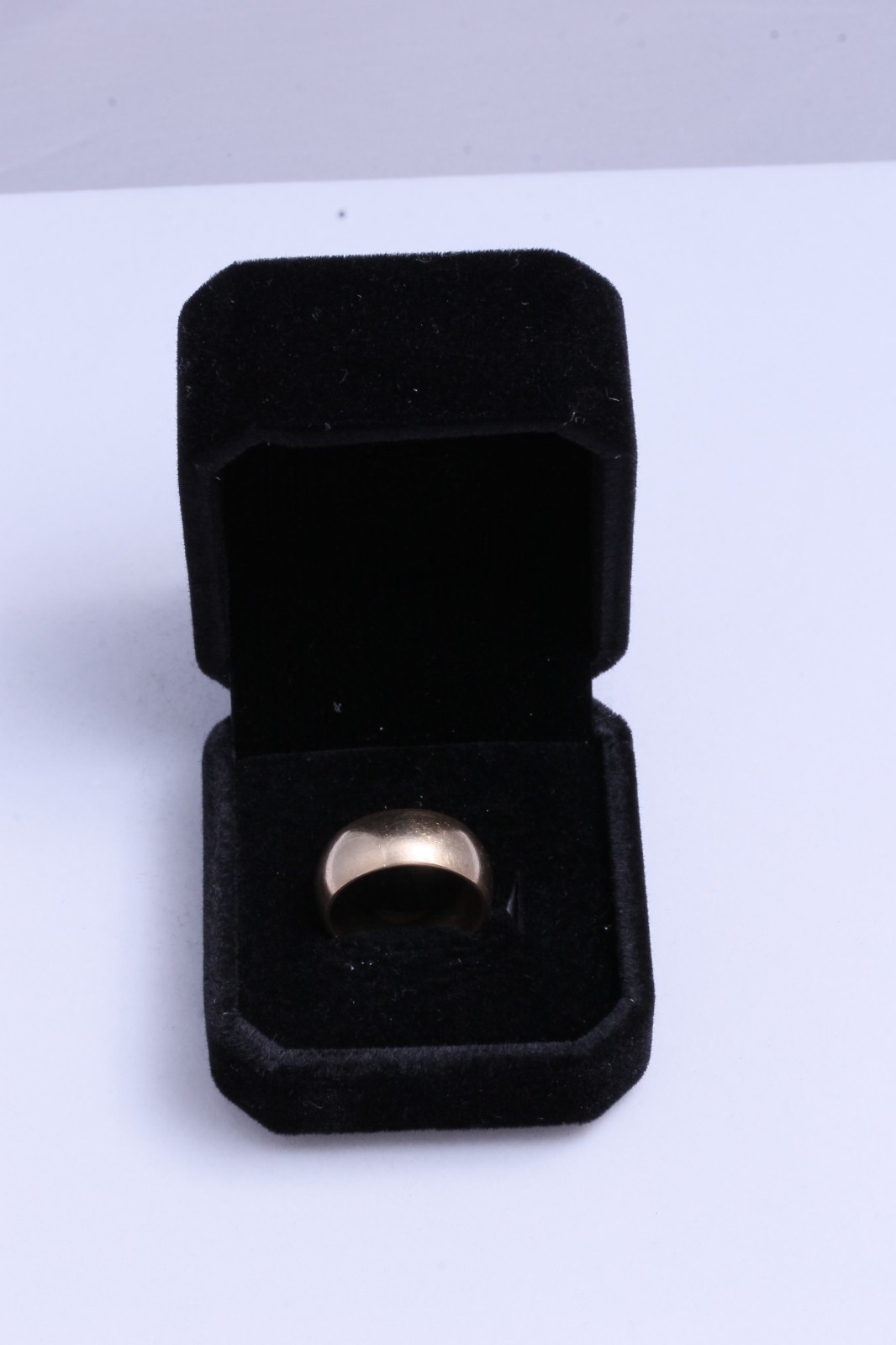 10k Gold 6.62 g Yellow Gold 8.00 mm Band Ring Size 6.5 Antique Classic Women