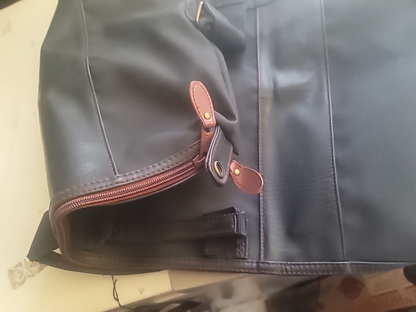 Borsone uomo vintage oppio Yves Saint Laurent YSL blu navy da viaggio nuovo con etichette