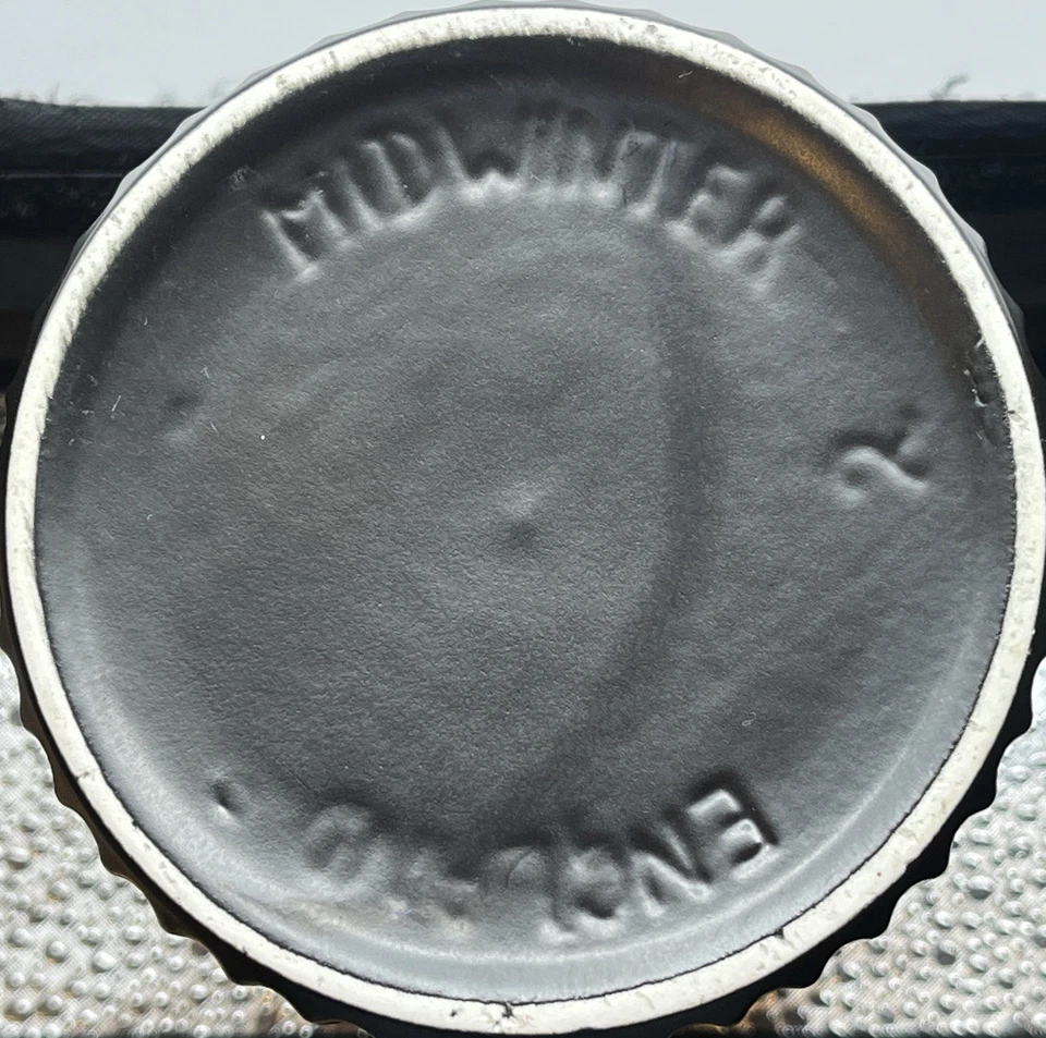 Pair Midwinter ‘Trend’ Black Ribbed Pottery Cylinder Vases Vintage 1970s - Image 4 of 4