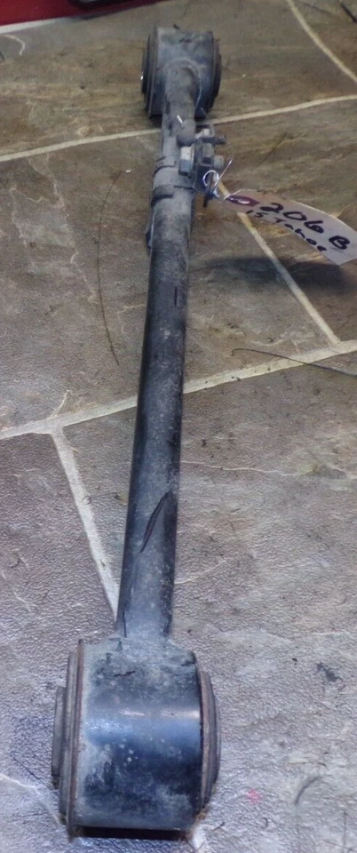 10-20 TAHOE YUKON ESCALADE BRAZO DE CONTROL SUPERIOR ESTAMPADO TRASERO LADO IZQUIERDO O DERECHO OEM Foto 3 de 4