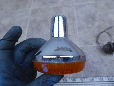 1978 Kawasaki KZ200 K489-1) left and right rear turn signals