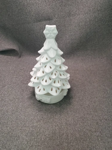 Yankee Candle White Ceramic Christmas Tree Candle Holder - product listing photo