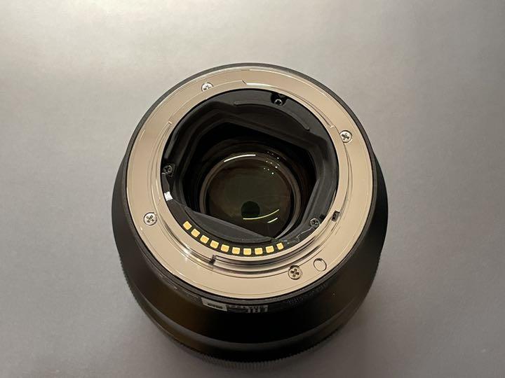 未使用に近い美品　SONY FE85mm F1.8 箱全保証書付 使用10回未満 未使用に近い美品 SONY FE85mm F1.8 箱全保証書付 使用10