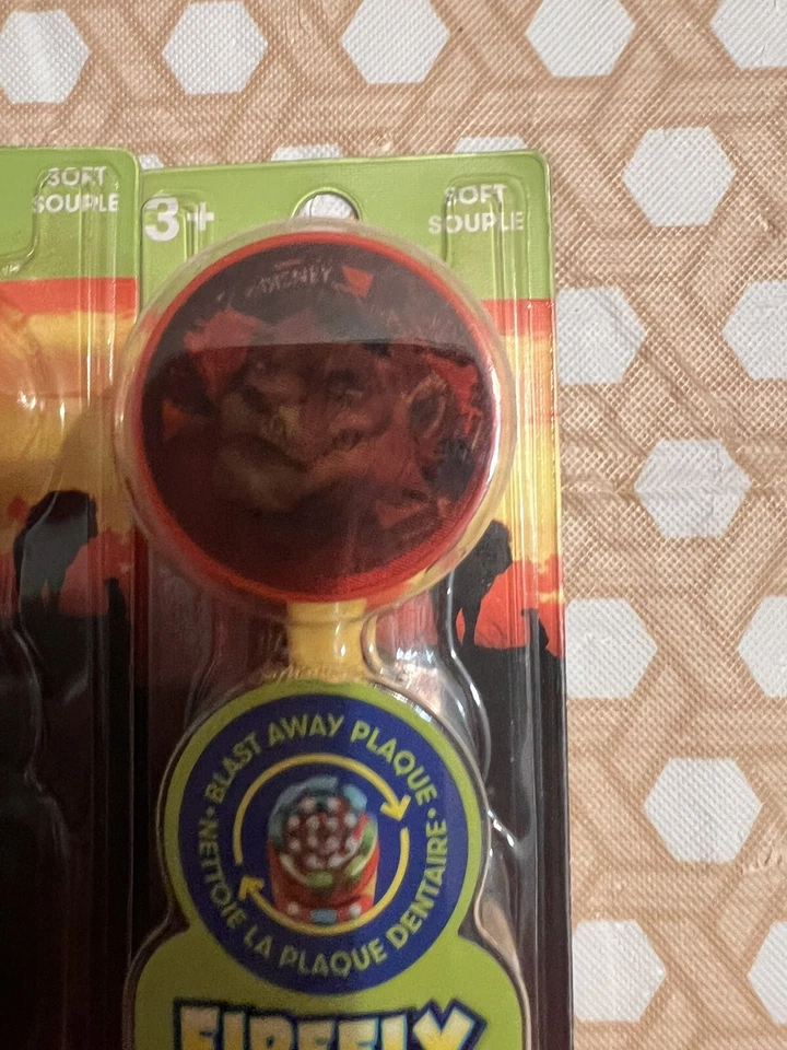 Cepillo de dientes eléctrico Firefly para niños Disney El Rey León suave lote de 2 Foto 4 de 4