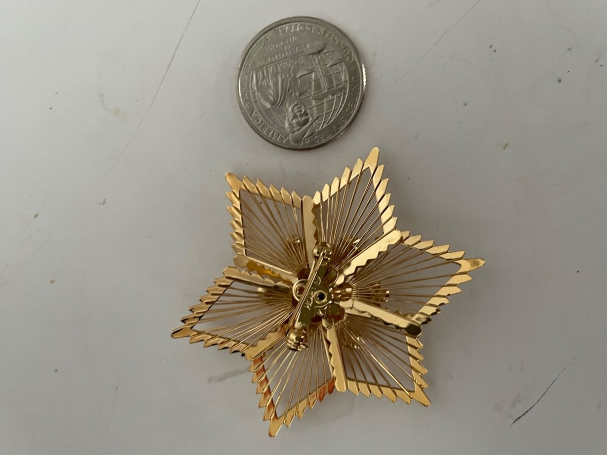 Brooch Monet Wire Star Gold Tone with rhinestones Vintage 2