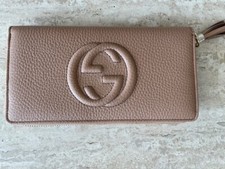 Gucci Soho Leather Camelia Long Wallet Zip Ar...