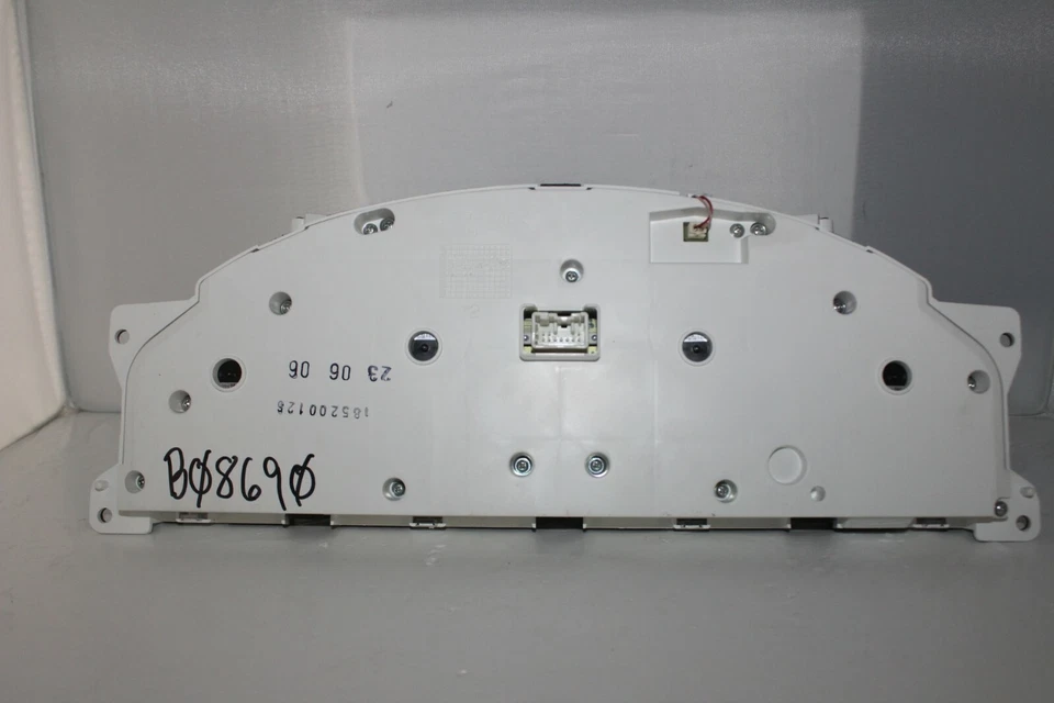 Medidores de painel de instrumentos velocímetro 2005 Volvo S80 B08690 - Imagem 4 de 4