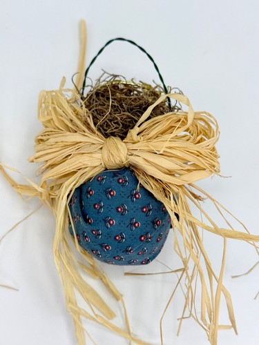 Hecho a mano adorno de ángel de rafia cabeza de madera azul vestido floral Navidad 4" - Imagen 5 de 6