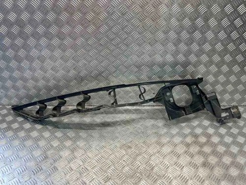 BMW X5 E70 Kotflügelhalter vorne rechts 7157990 3.00 Diesel 225kw 2012 32455550